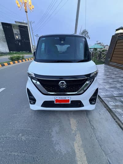 Nissan Roox 2023