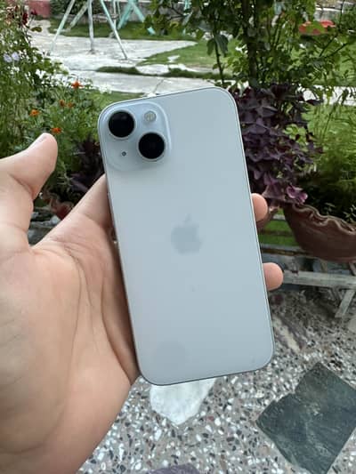 Apple iPhone 15