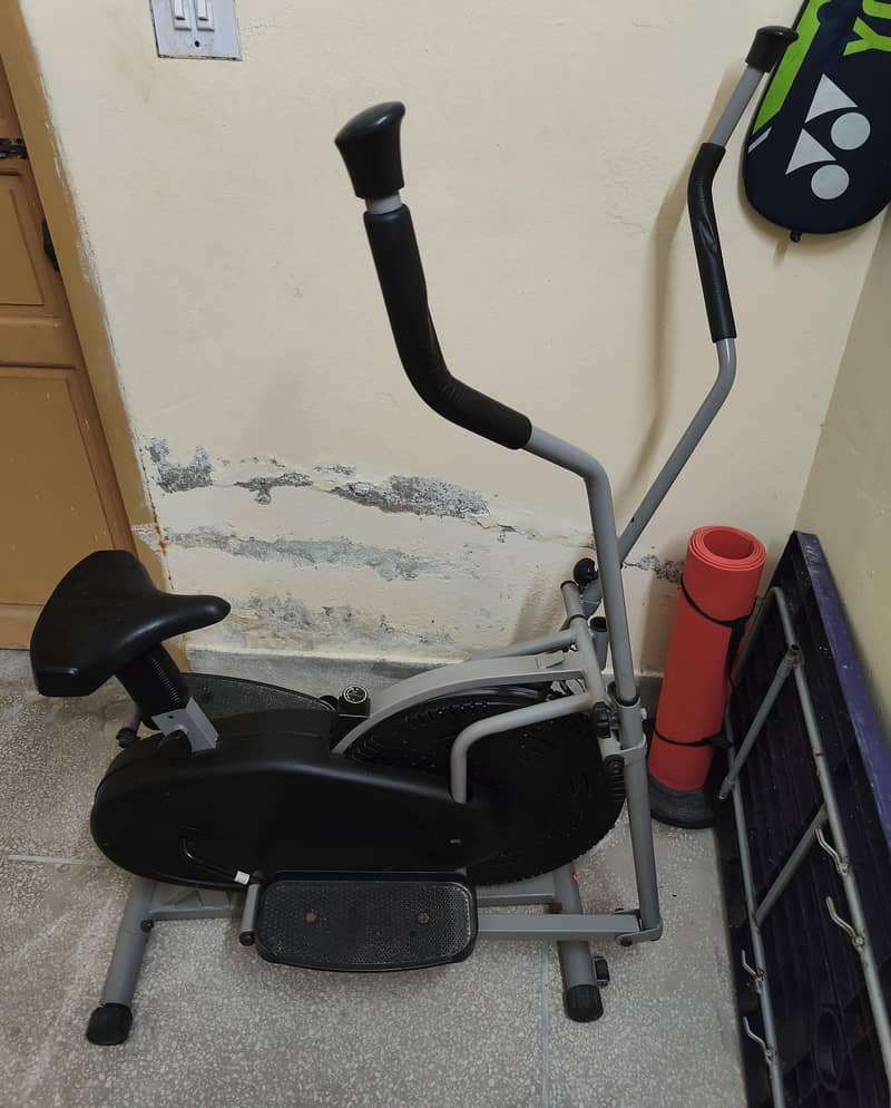 Exercise Cycle / Gym Cycle 0
