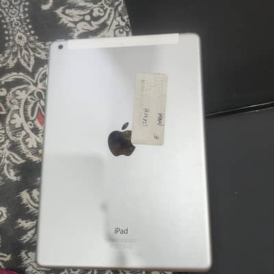 apple ipad A1475 16 gb