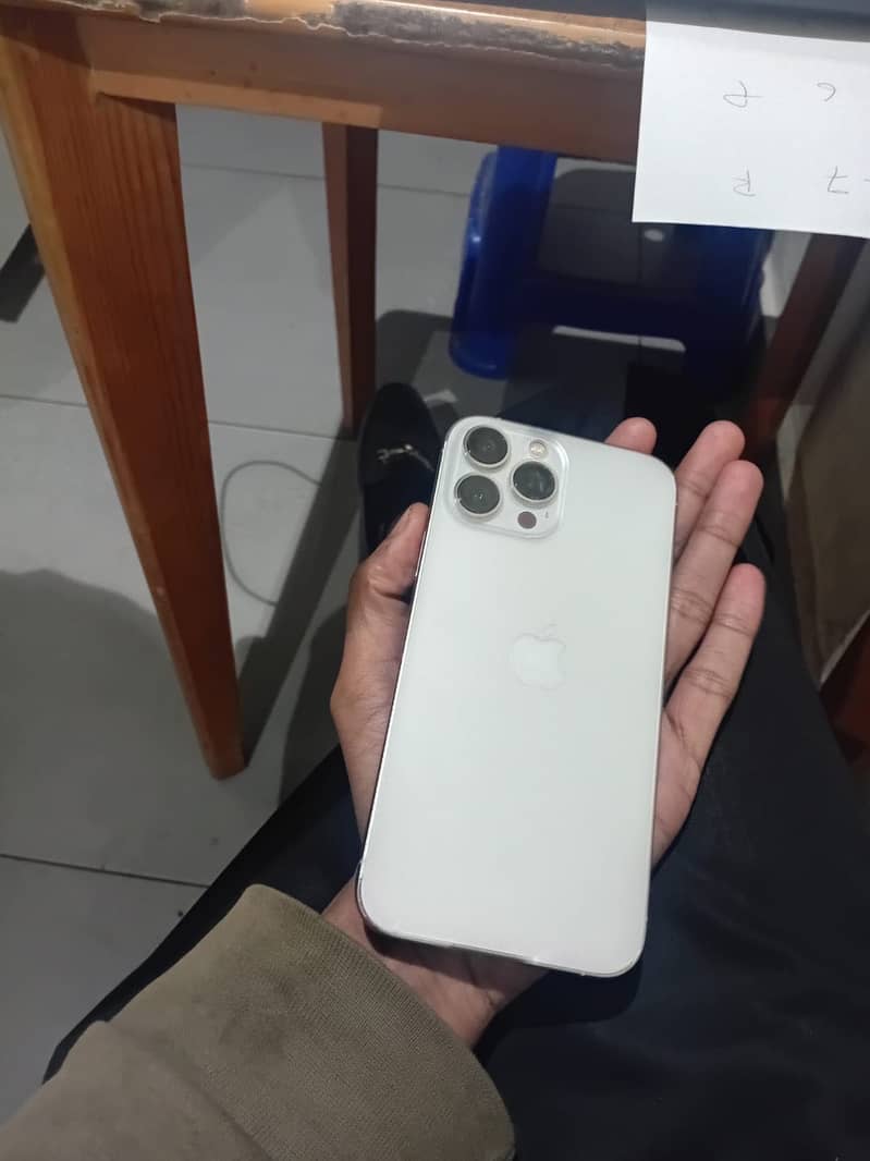 Apple iPhone 13 Pro Max 7