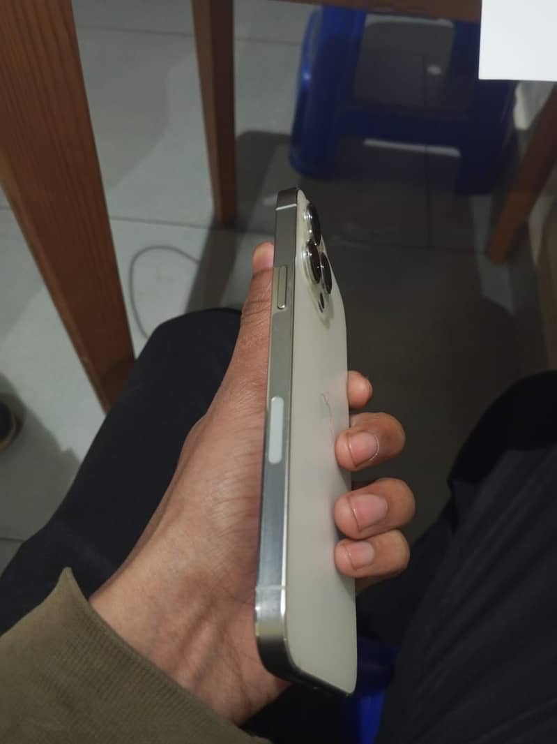 Apple iPhone 13 Pro Max 9