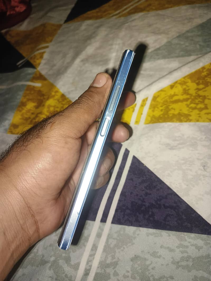OPPO A17 4