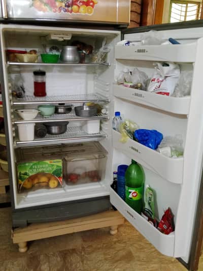 Dawlance Full Size Refrigerator