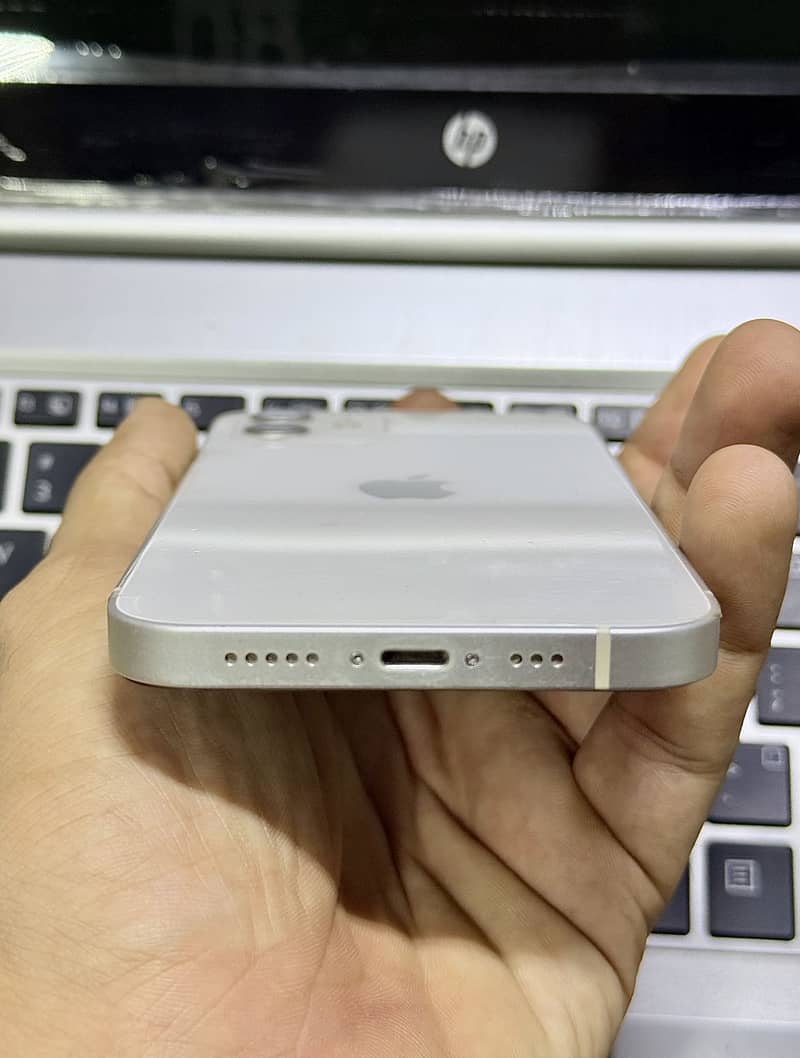 Iphone 12 3