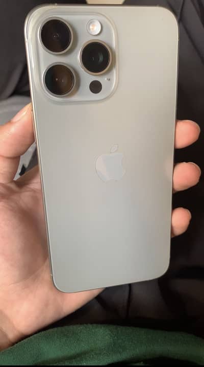 IPHONE 15 PRO MAX FU BOX