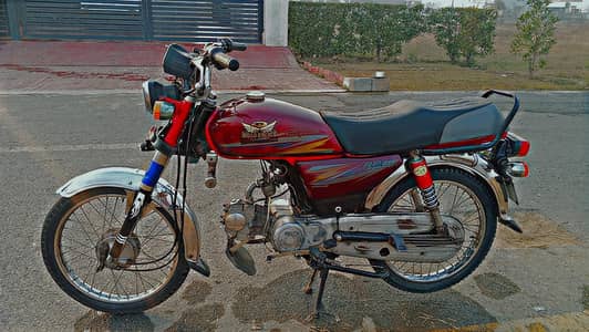 All ok good condition 2017 model har chiz Clear ha