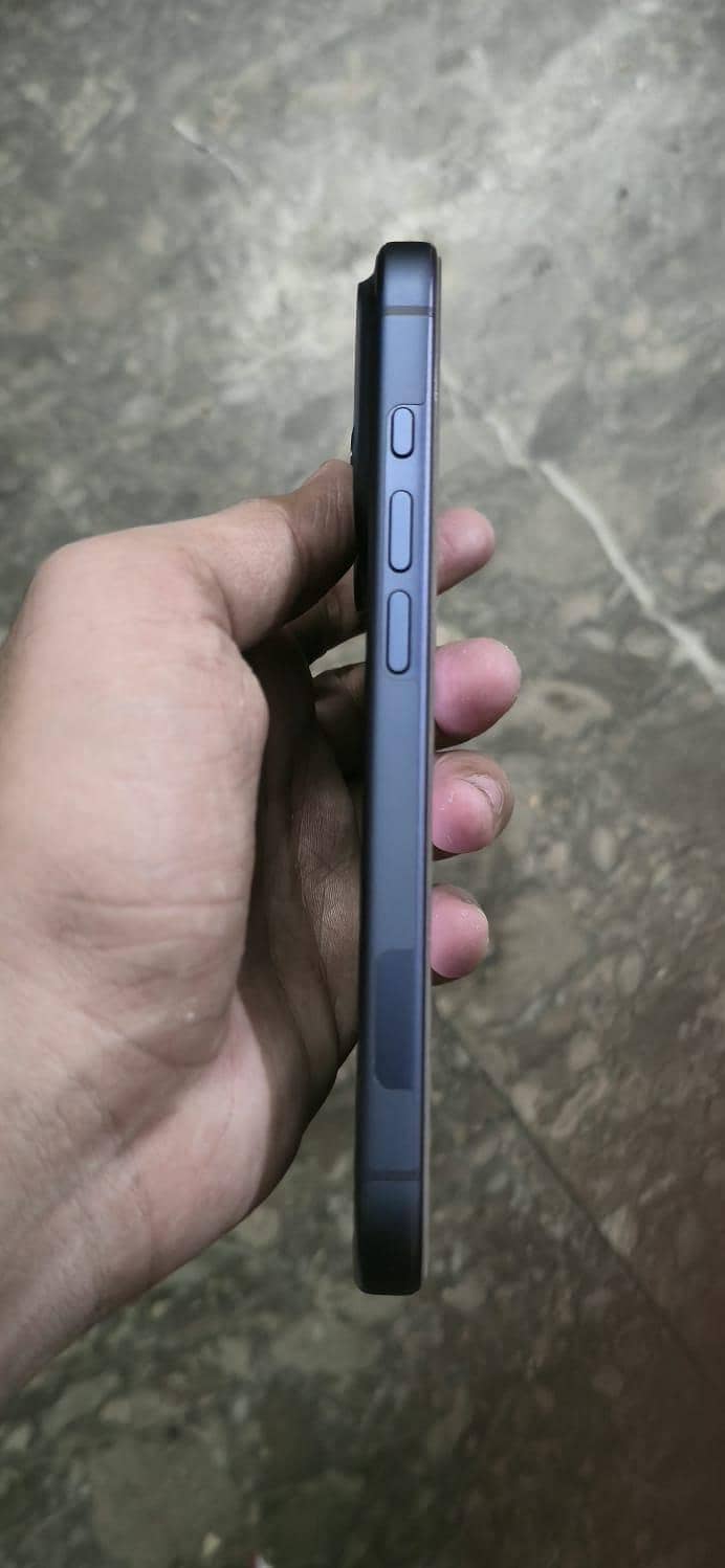 Apple iPhone 17 Pro 1