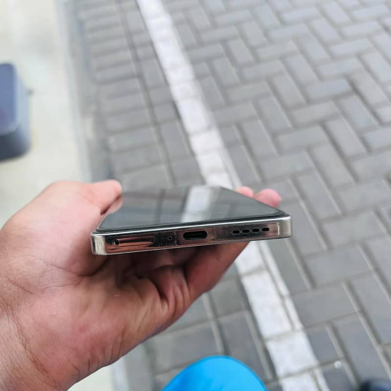 Infinix Note 40 4