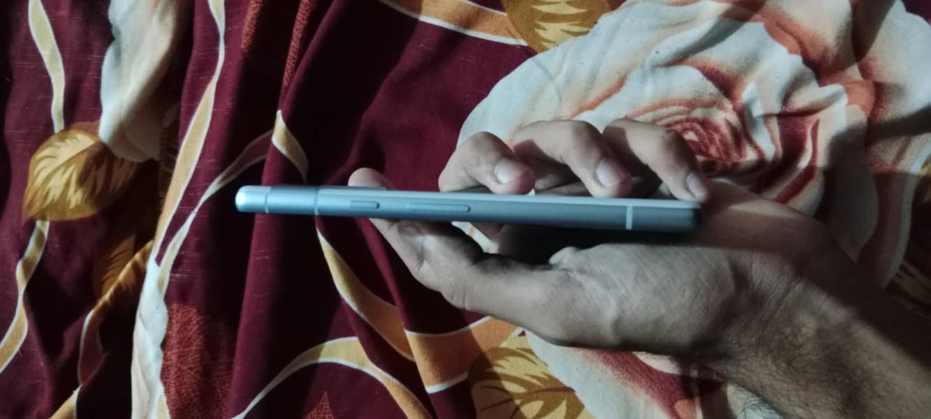Google pixel 7a 3