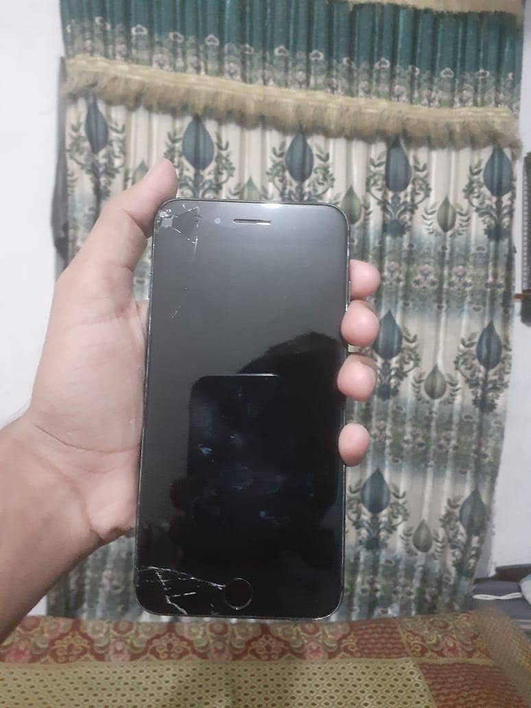 Apple iPhone 7 Plus 1