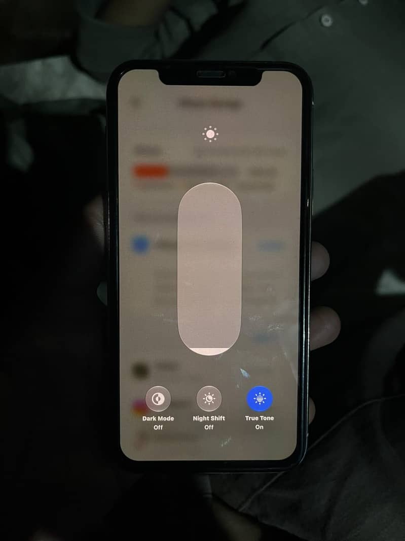 Apple iPhone 11 Pro 4
