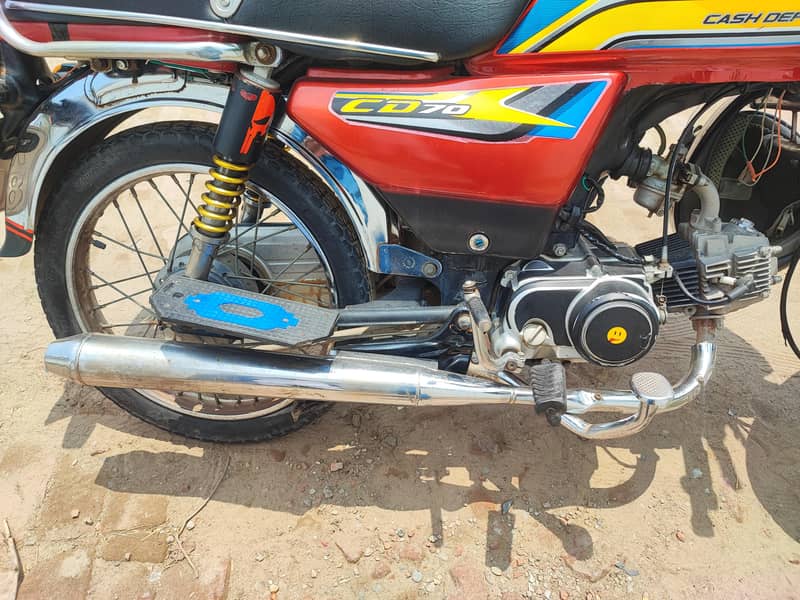 united 70cc 5