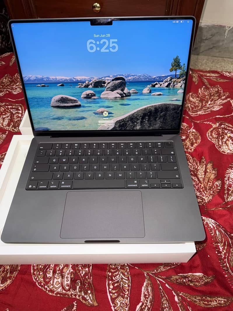 Macbook Pro M5 Pro 0