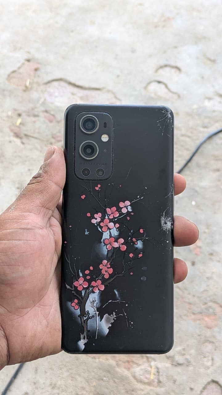 One Plus 9 Pro 3