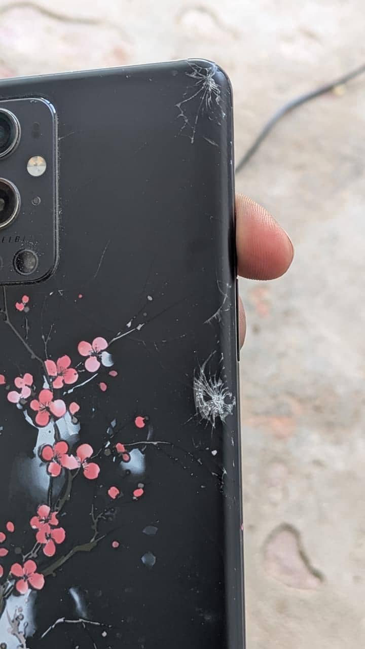 One Plus 9 Pro 7