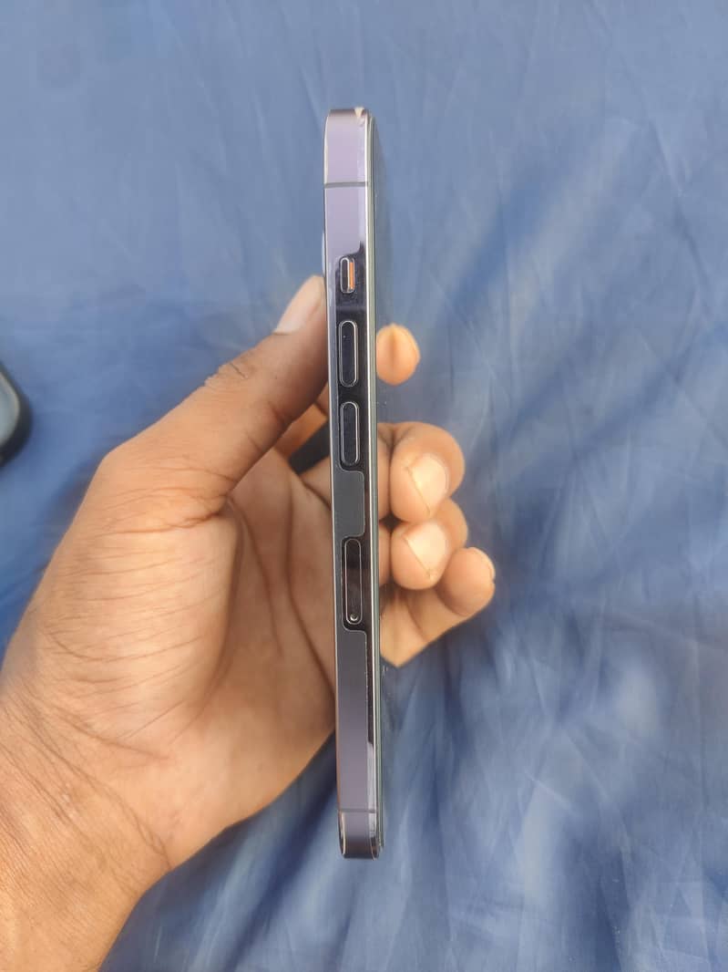 Apple iPhone 14 Pro 7