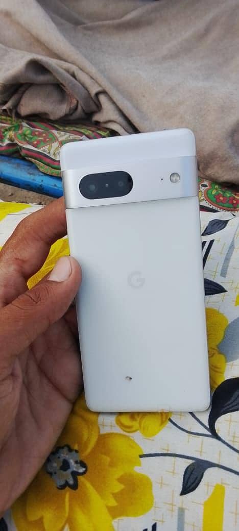 Google Pixel 7 3