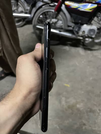 iPhone 7 Plus pta 128gb