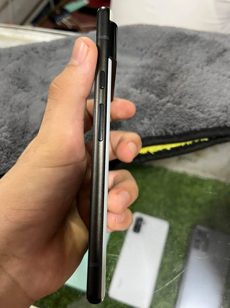 Google Pixel 6 0