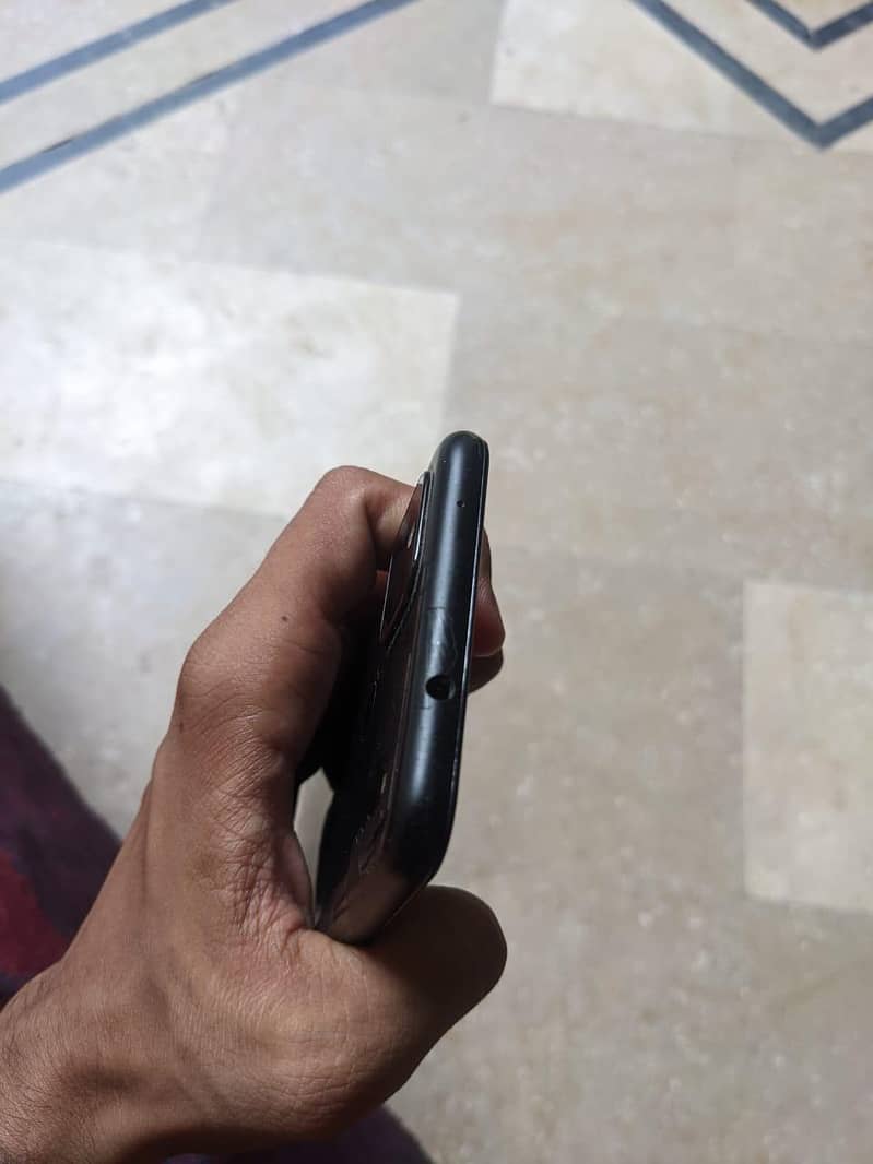 Google Pixel 4a 4