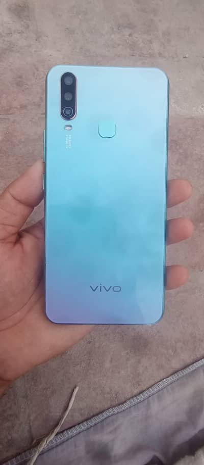 Vivo Y17