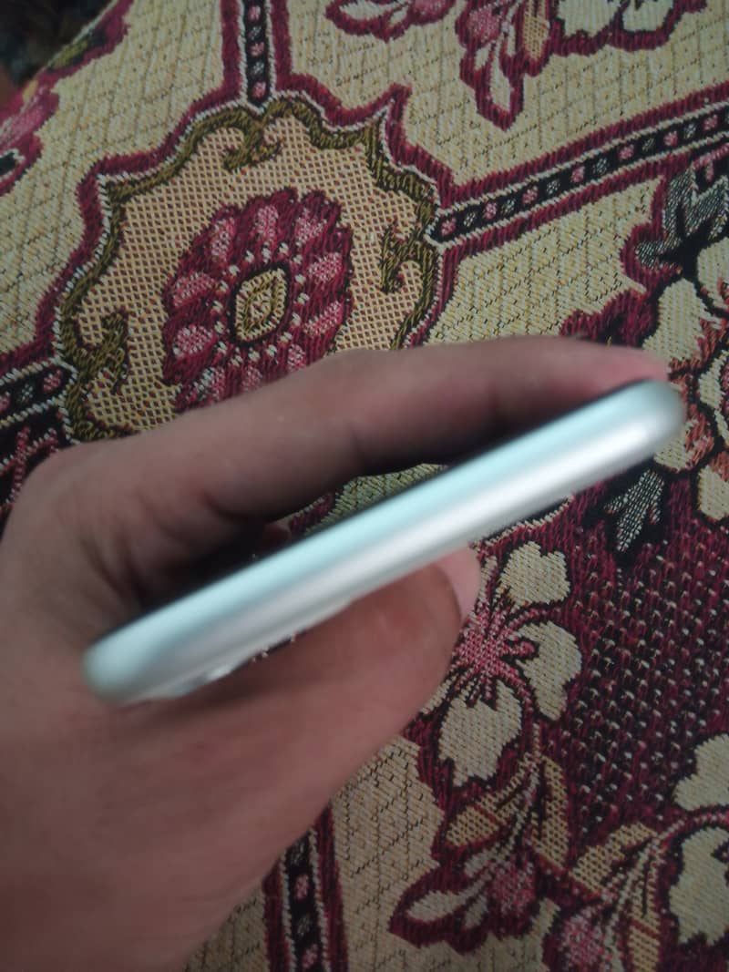 Apple iPhone 11 5