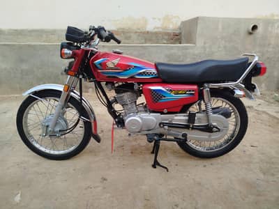 Honda 125 model 2024 lush condition