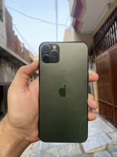 only ya wala number 03484052922  Apple iPhone 11 Pro Max green colour