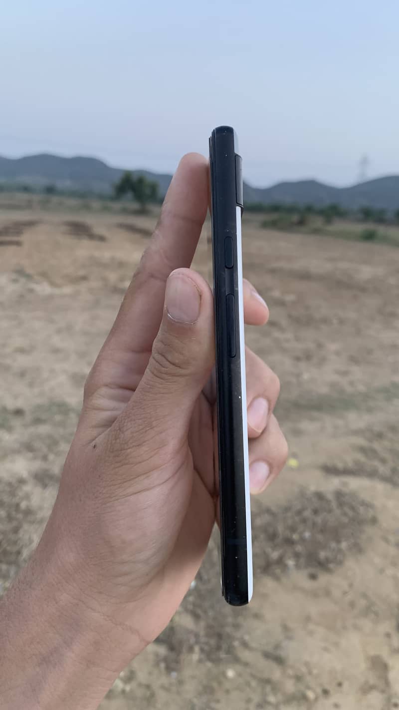 Google Pixel 6a 3
