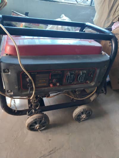 First class generator 2000 watt