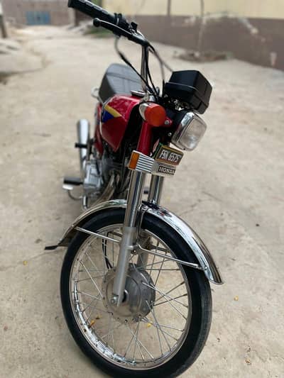 HONDA 125 cg motorcycle urgent the sale kerna hai 0327/7517/022