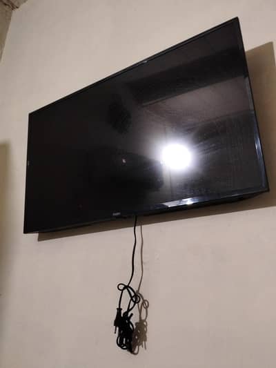43 inches Haier LED