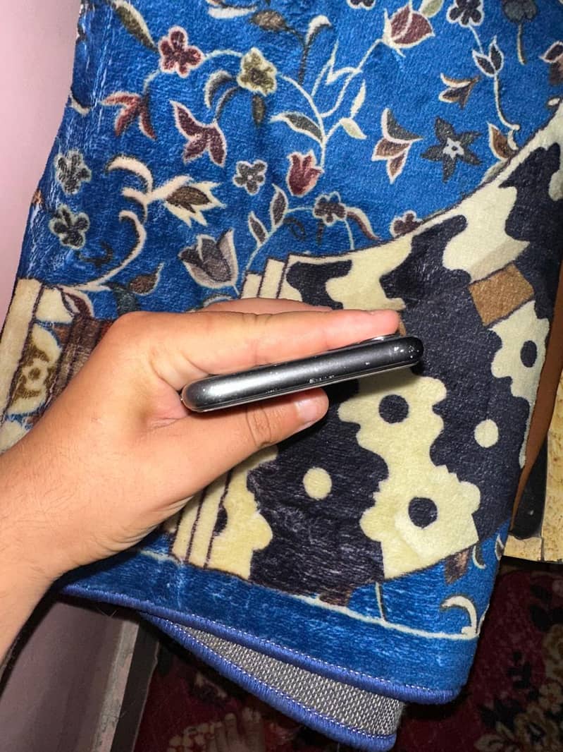 Apple iPhone 11 2