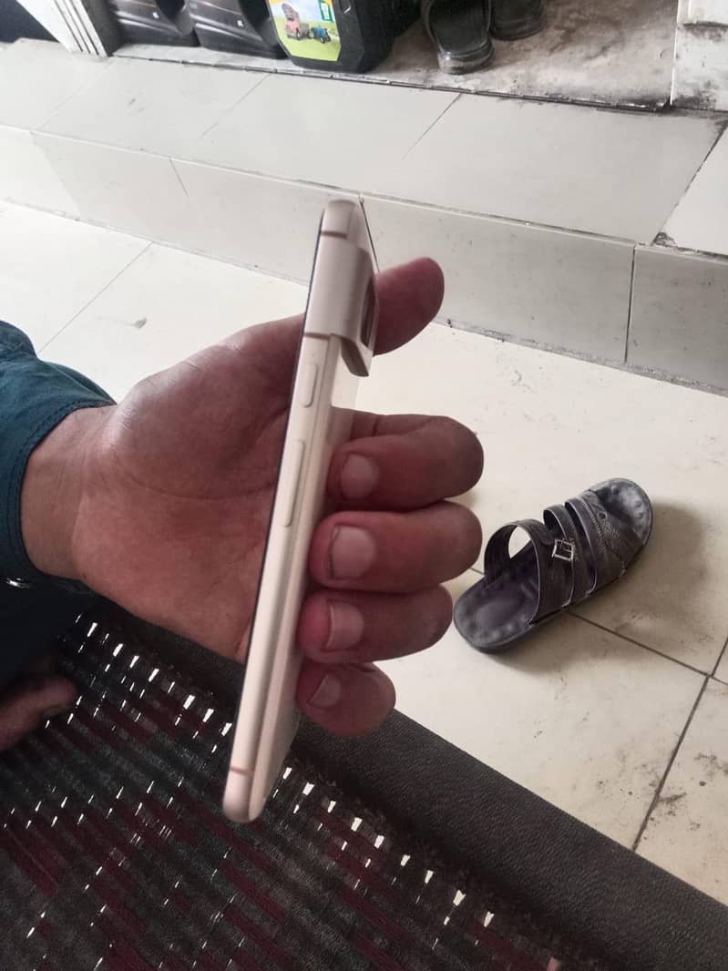Google Pixel 8 0