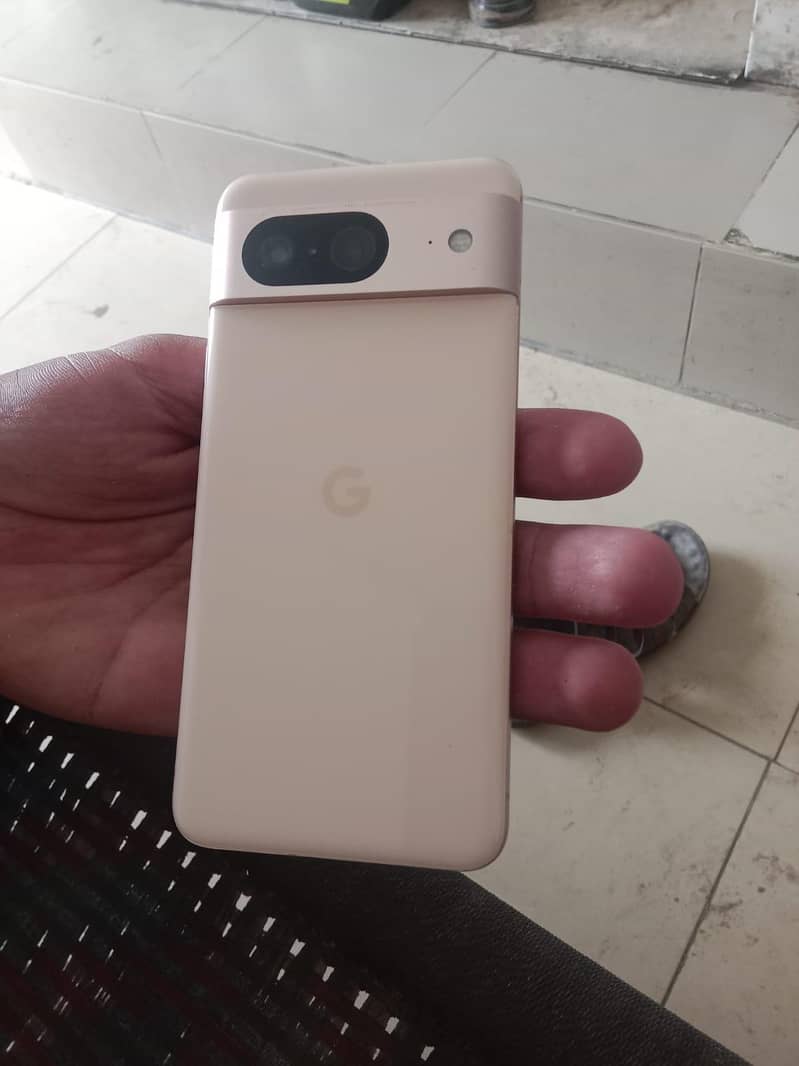Google Pixel 8 3