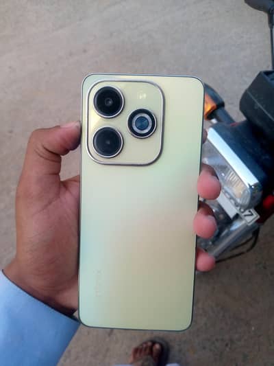 Infinix Hot 40i