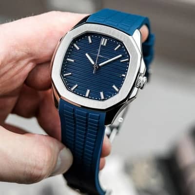 Men's Water Resistant Quartz Watch with Textured Rubber Strap
