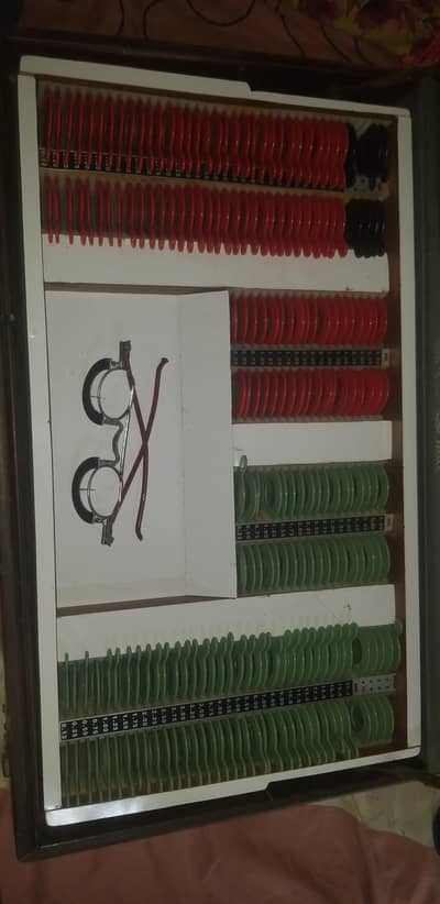 Optometrists Eye Trial lens set 215 pieces