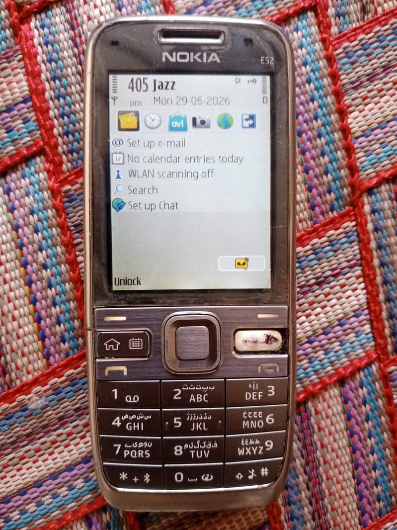 Nokia E52 0