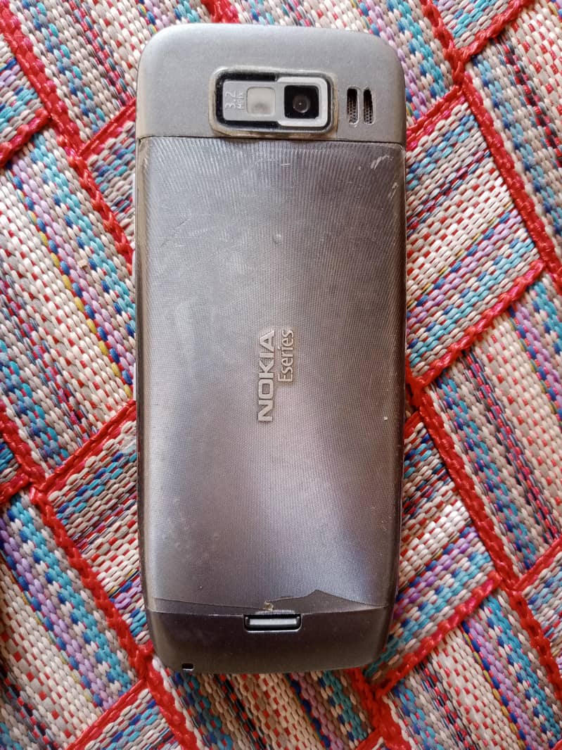 Nokia E52 2