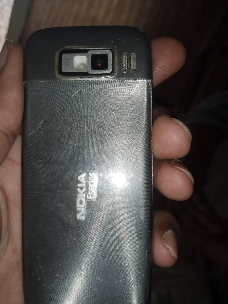 Nokia E52 3