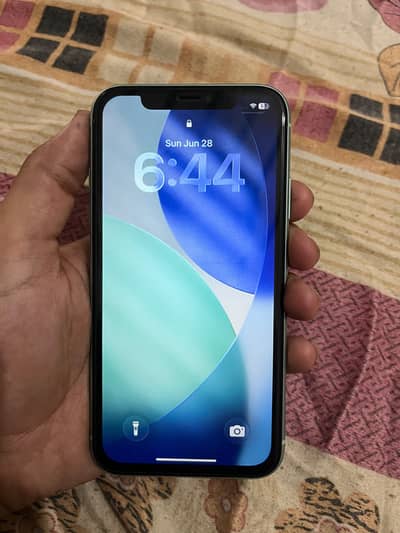 Apple iPhone 11