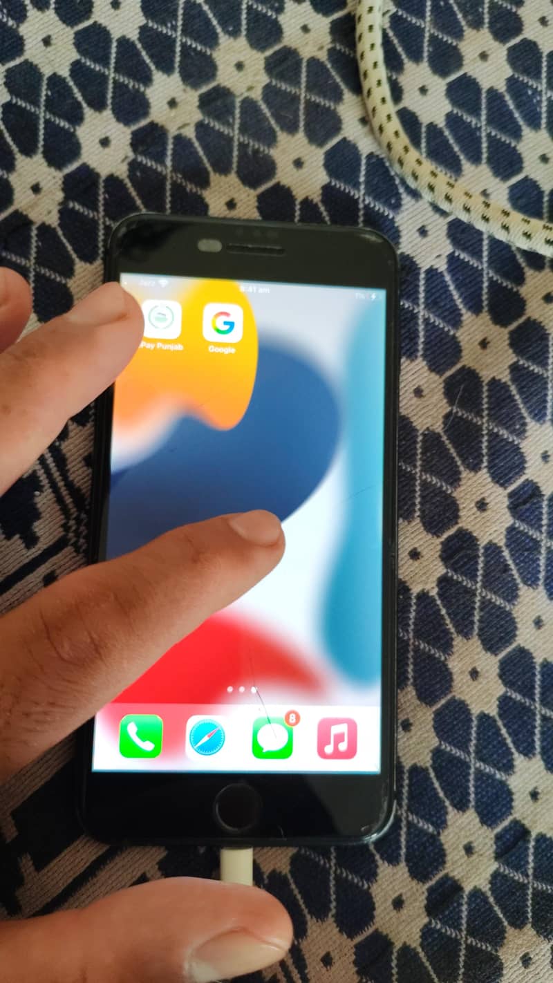 Apple iPhone 7 plus 5