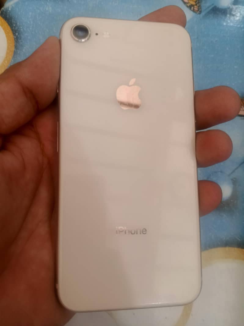 Apple iPhone 8 3