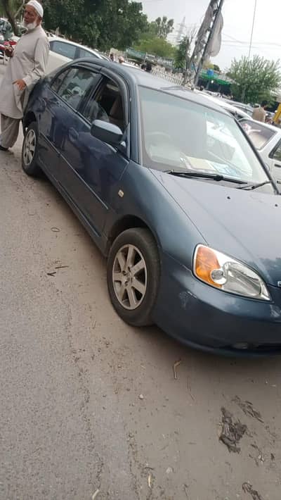 Honda Civic EXi 2004