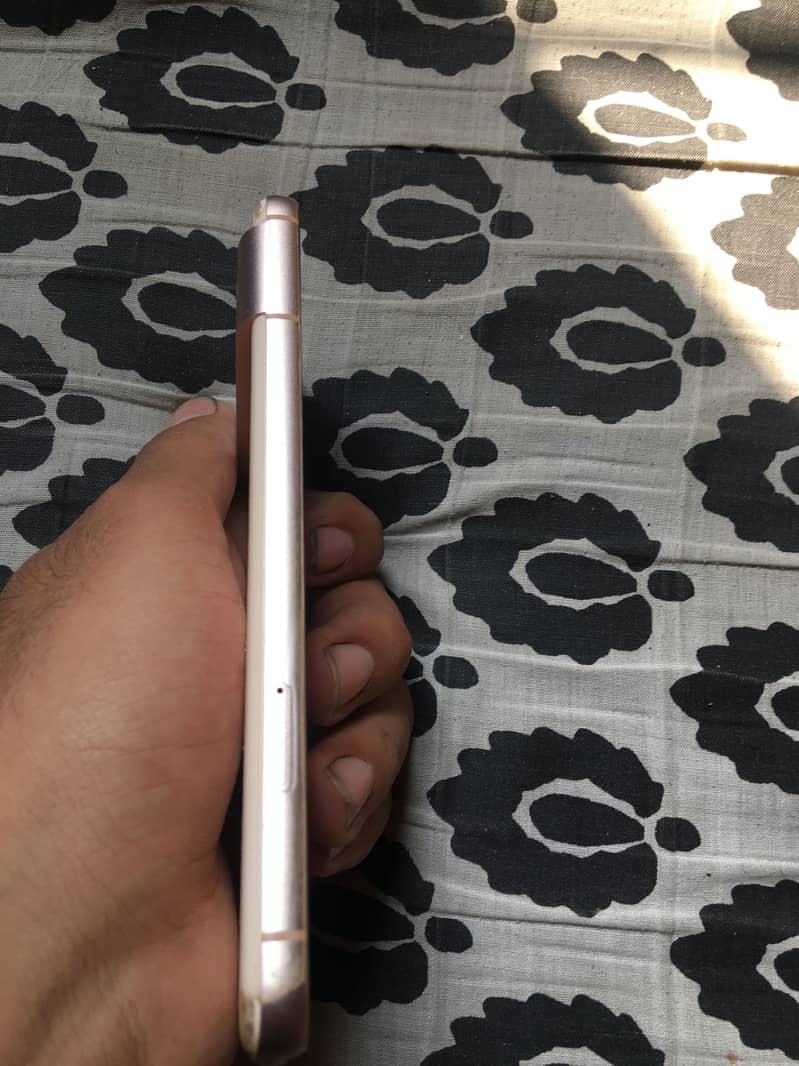 Google Pixel 8 3