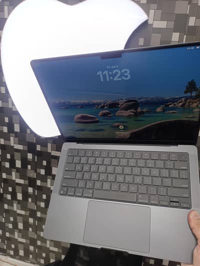 MACBOOK PRO M3 2023 14 INCH 18GB RAM 512GB SSD 5 CC 100 HLT LIKE NEW