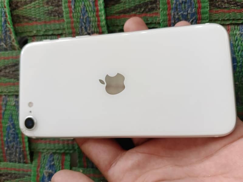 Apple iPhone SE 0