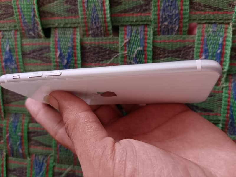 Apple iPhone SE 2